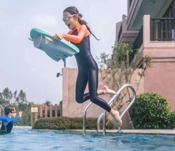 Electric Kickboard/Water Scooter - Kids & Adults! - Image 4
